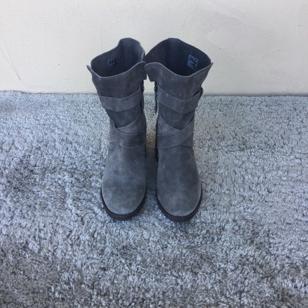 Clarks Malvet Doris ankle boot dark grey suede